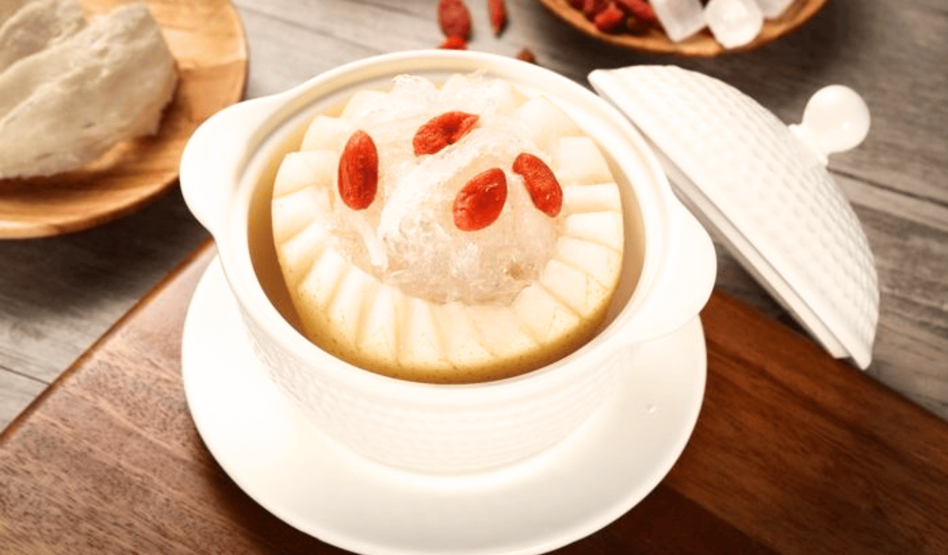 1 Tai yến chưng bao nhiêu nước thì ngon, giữ được dưỡng chất?
