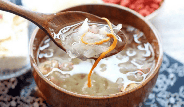 6 Cách chưng yến với đông trùng hạ thảo bổ dưỡng cho cả nhà