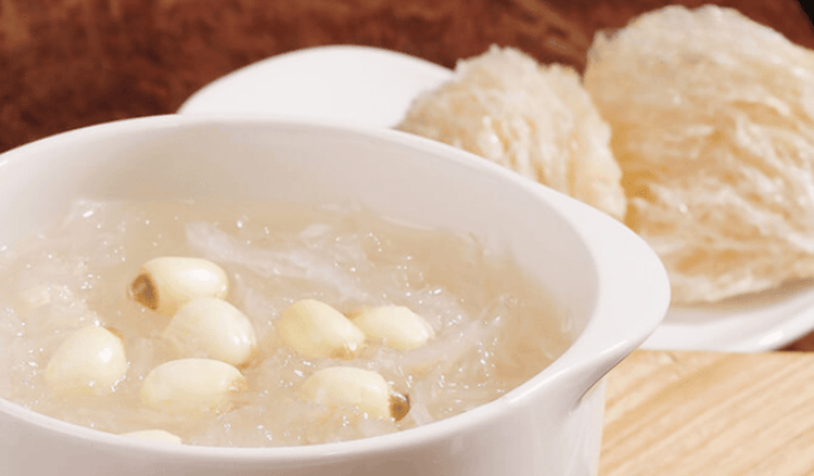 Hướng dẫn 3 cách làm yến chưng hạt sen thơm ngon